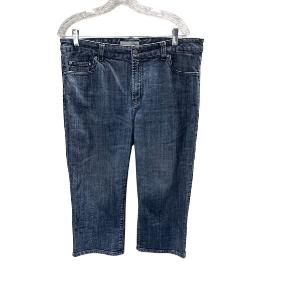 Chicos Platinum Jeans Women's Size 2.5 Large 14 Blue Straight Leg Cropped - Picture 1 of 6